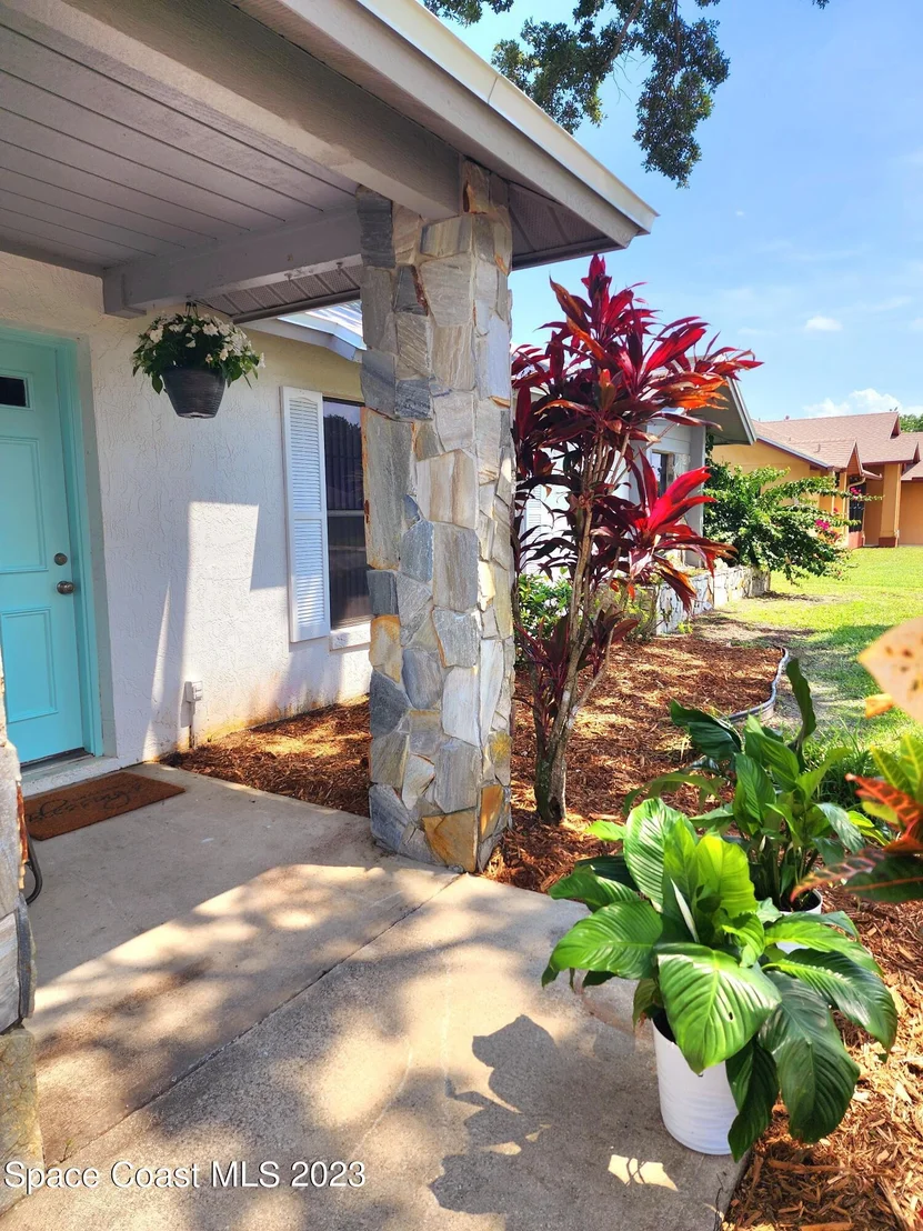 Photo of 2777 Nobility Avenue