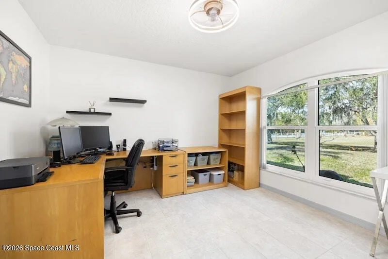 Photo of 3375 Hield Road