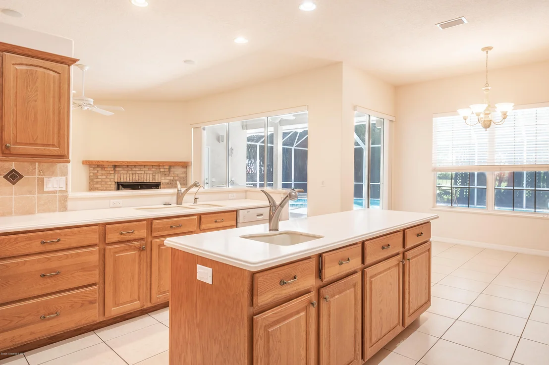 Photo of 3135 Weber Road