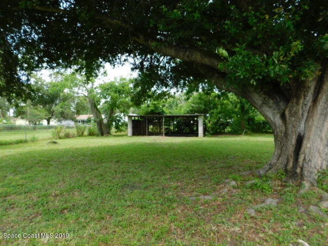 Photo of 313 Pine Avenue