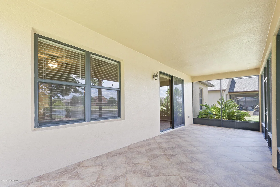 Photo of 1237 Bolle Circle