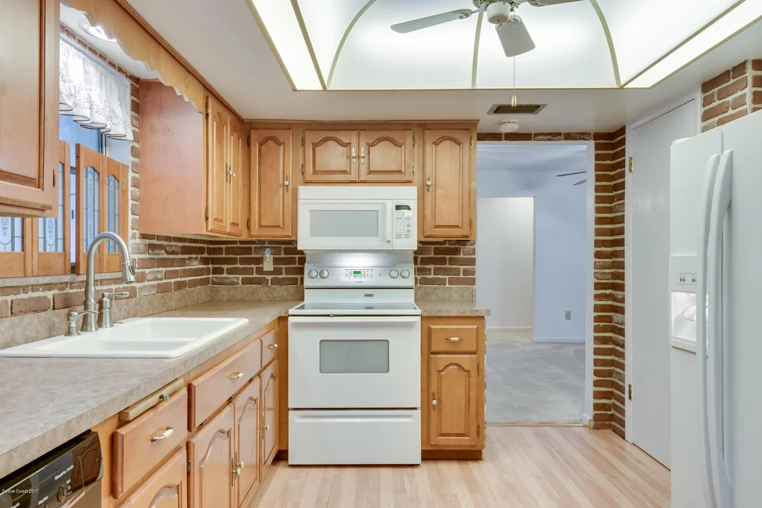 Photo of 385 Yuma Drive
