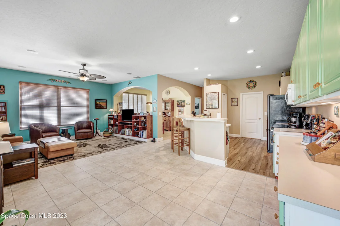 Photo of 405 Barnacle Lane