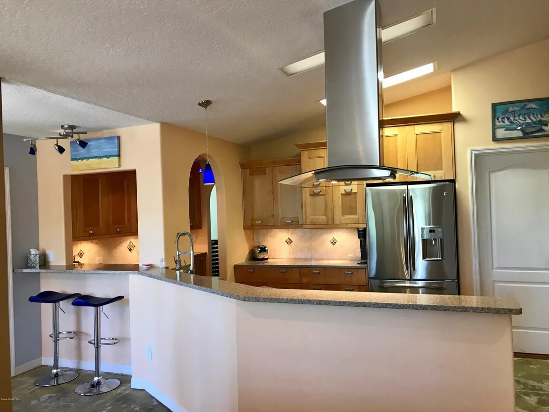Photo of 1041 Sunswept Road NE