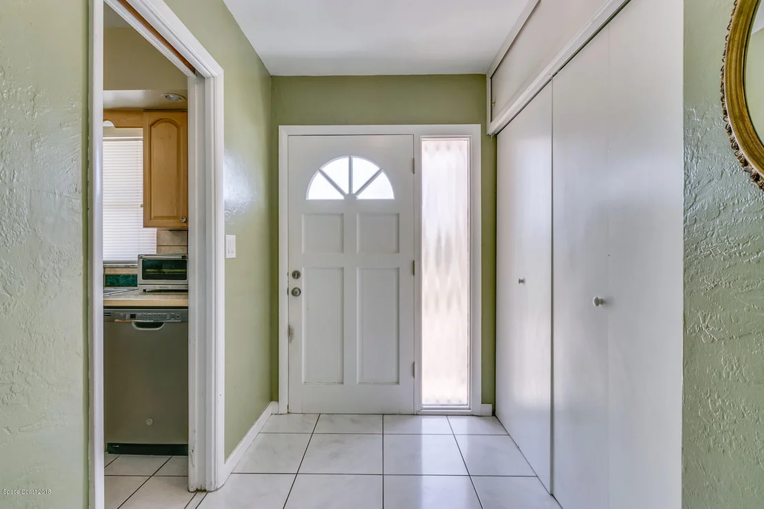 Photo of 3159 Abbott Avenue NE