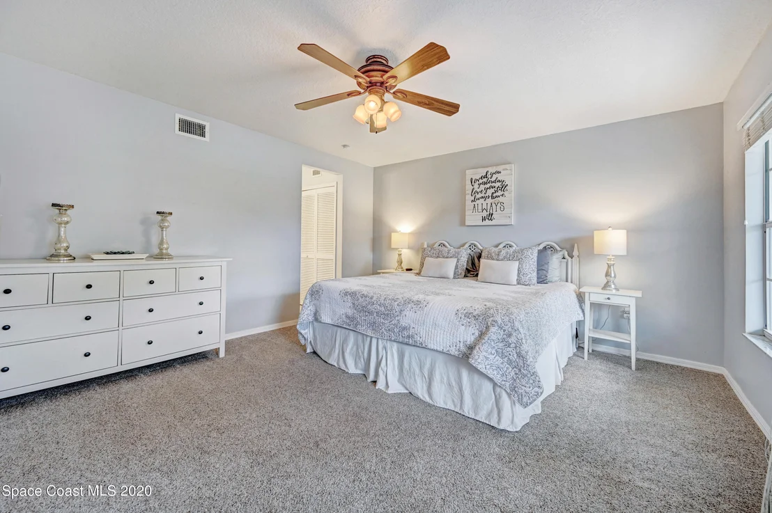 Photo of 892 Spirea Drive