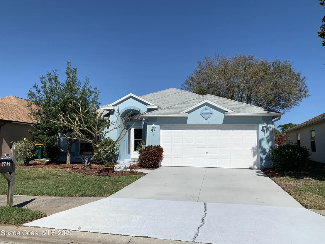 Photo of 982 Shaw Circle