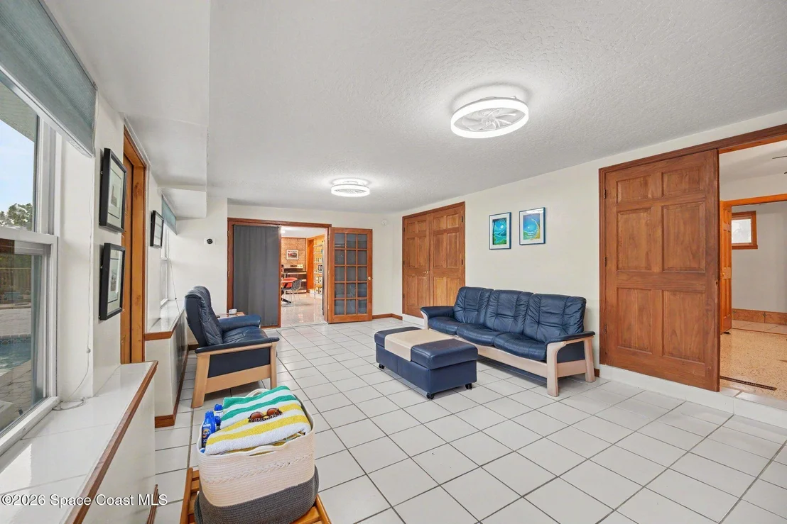 Photo of 459 Angelo Lane