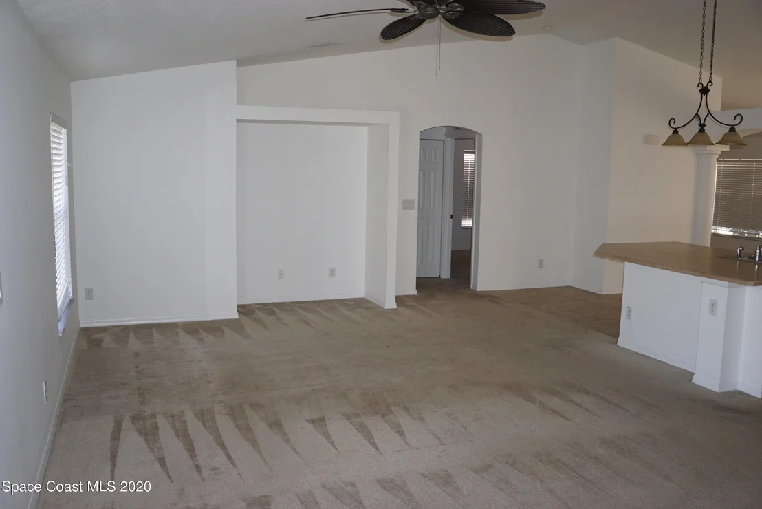 Photo of 1101 Morgan Circle NE
