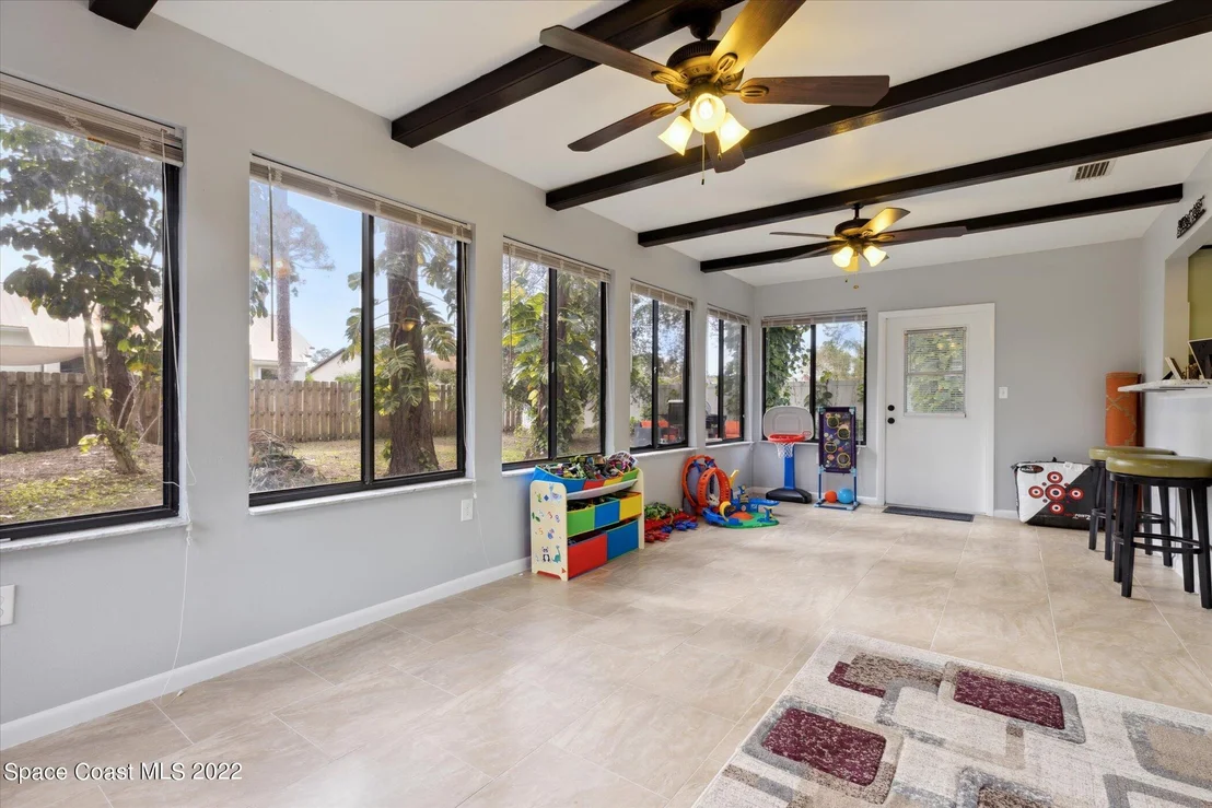 Photo of 5575 Graham Street