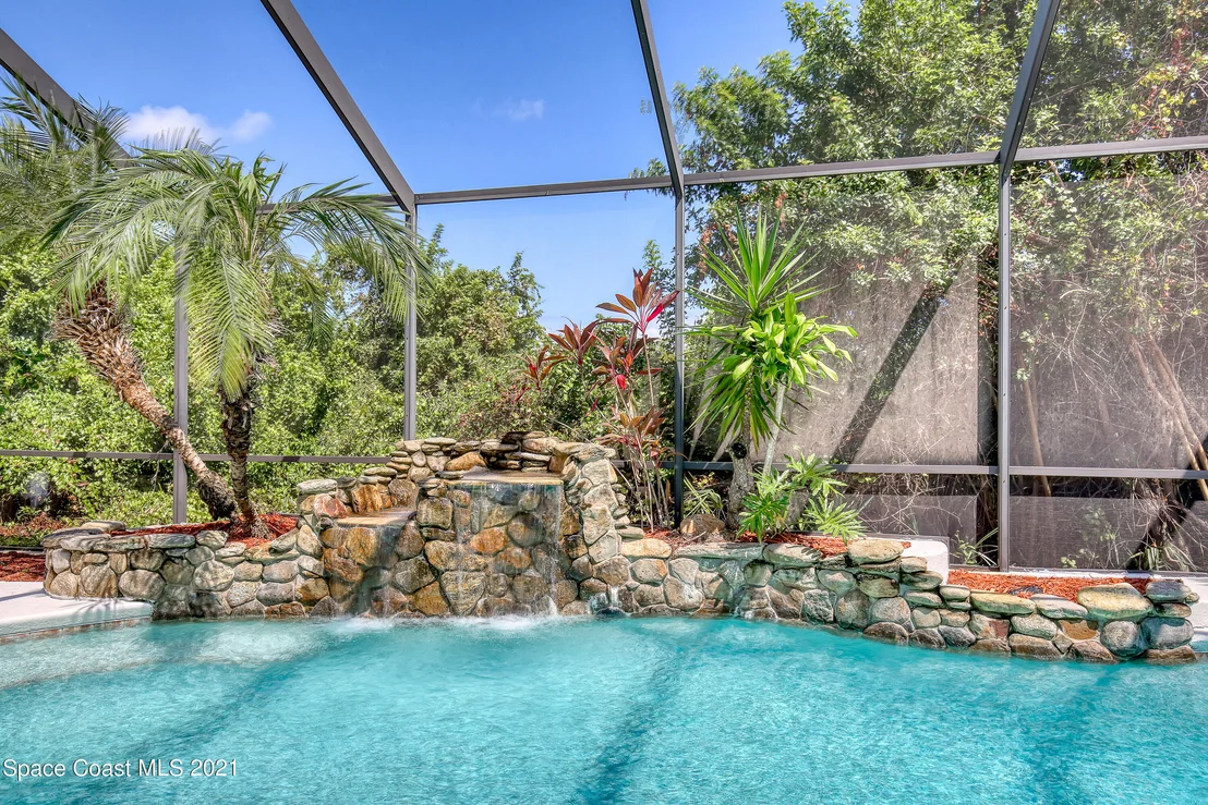 Photo of 3266 Peninsula Circle