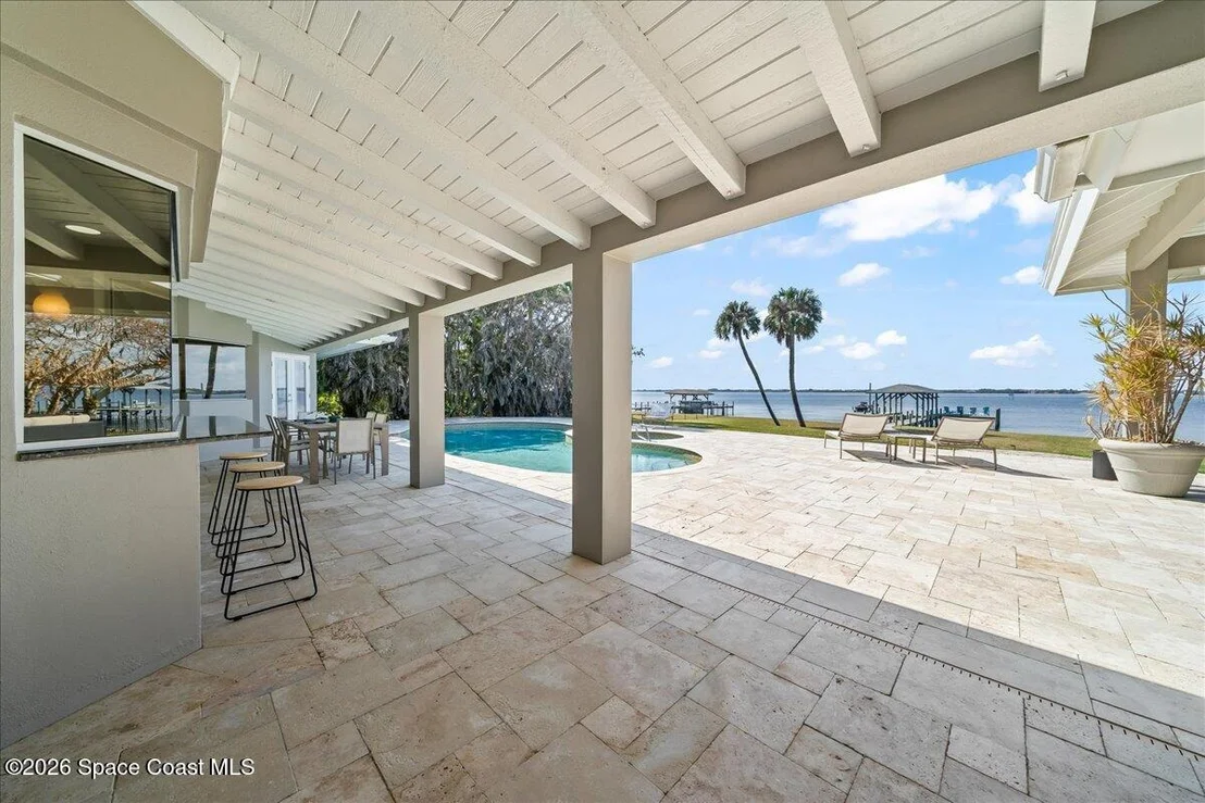 Photo of 408 Riverside Drive