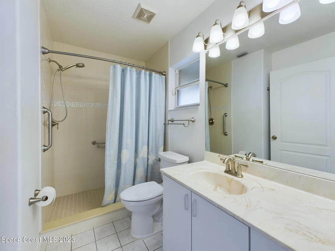 Photo of 1211 Meadow Lake Road