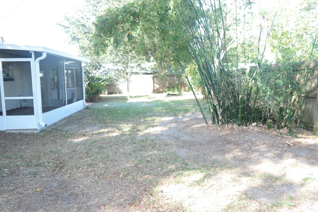 Photo of 984 Kings Post Road
