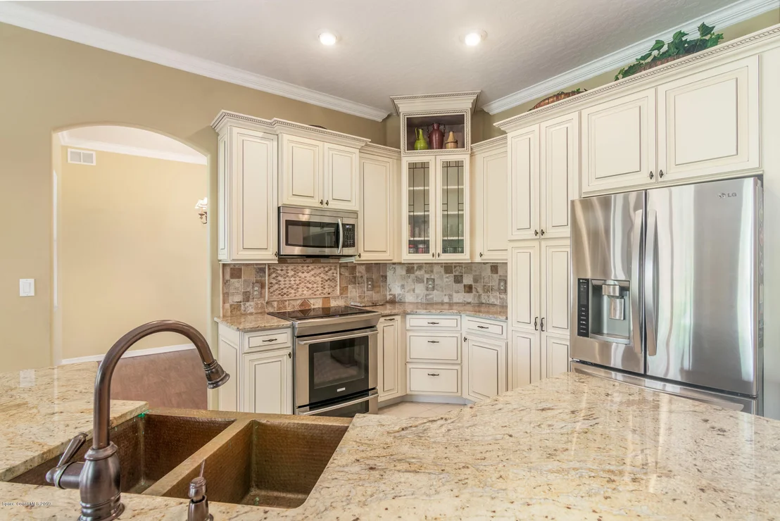 Photo of 1890 Windbrook Drive SE