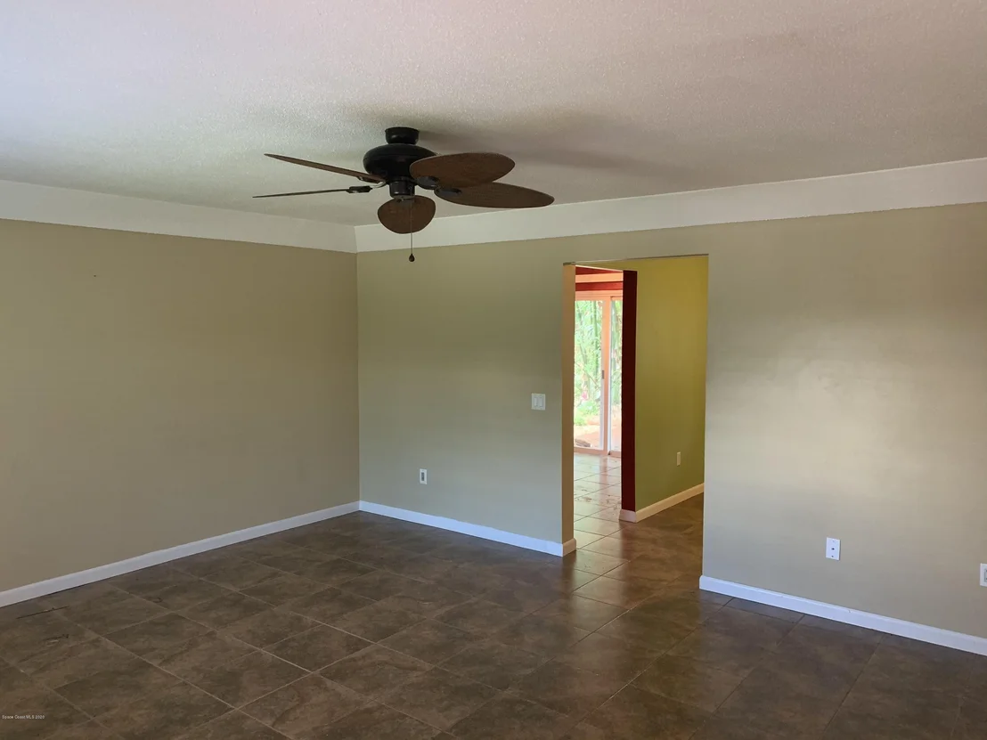 Photo of 789 Walnut Drive