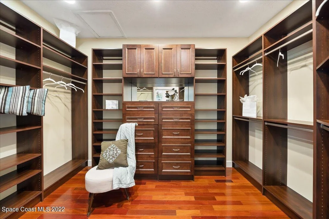 Photo of 7933 Timberlake Drive