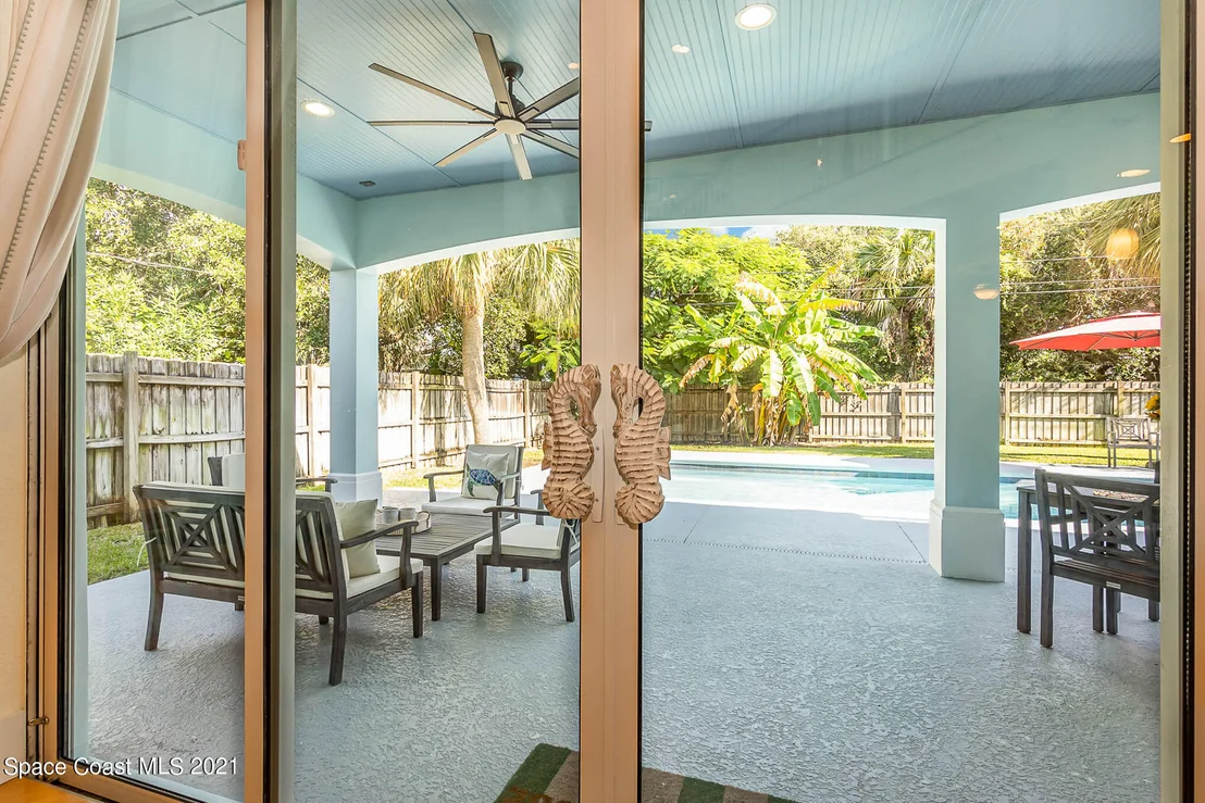 Photo of 250 Heron Drive