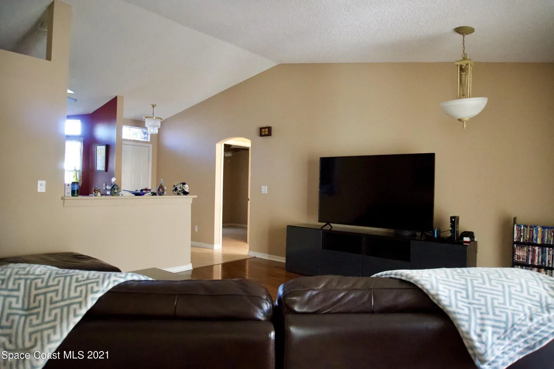 Photo of 850 Wickham Lakes Drive