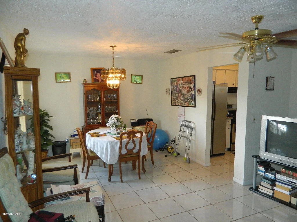 Photo of 1367 Estridge Drive