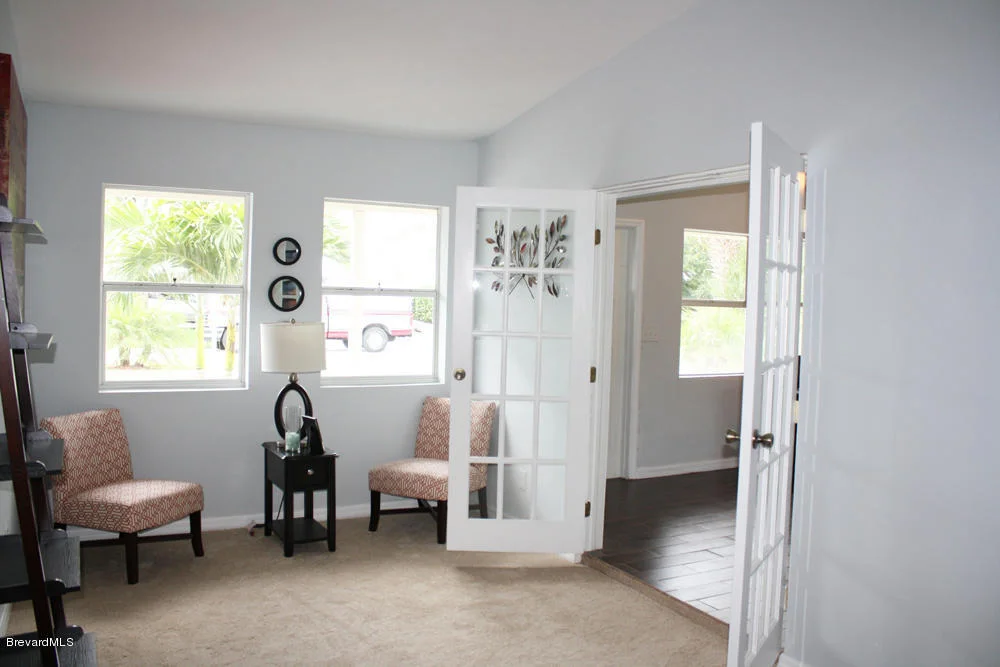 Photo of 220 Avenida Central