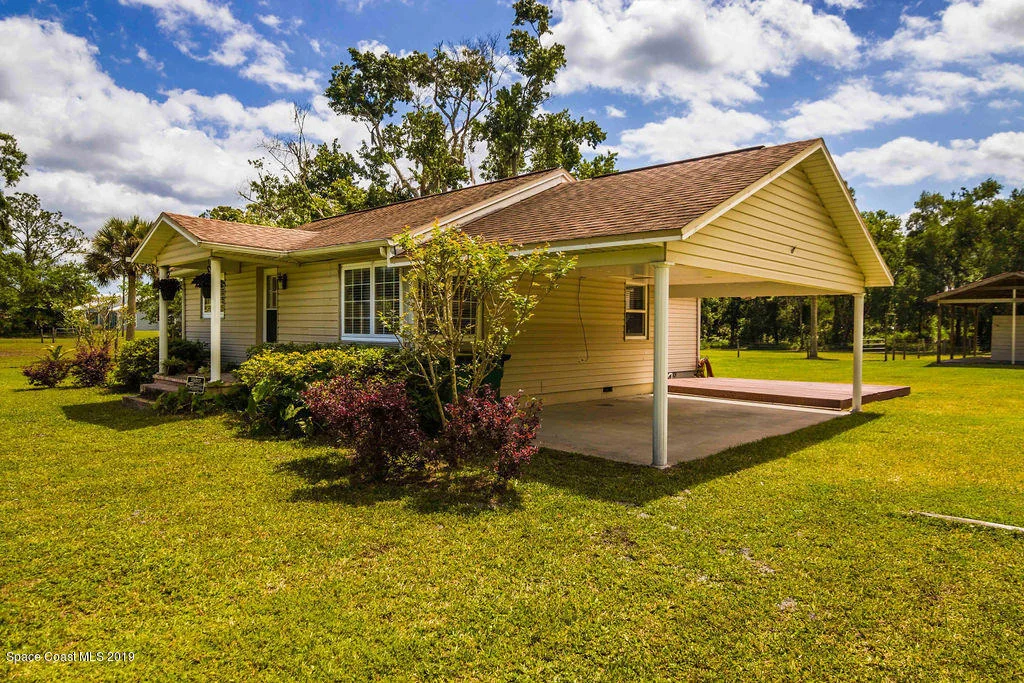 Photo of 5015 State Road 46