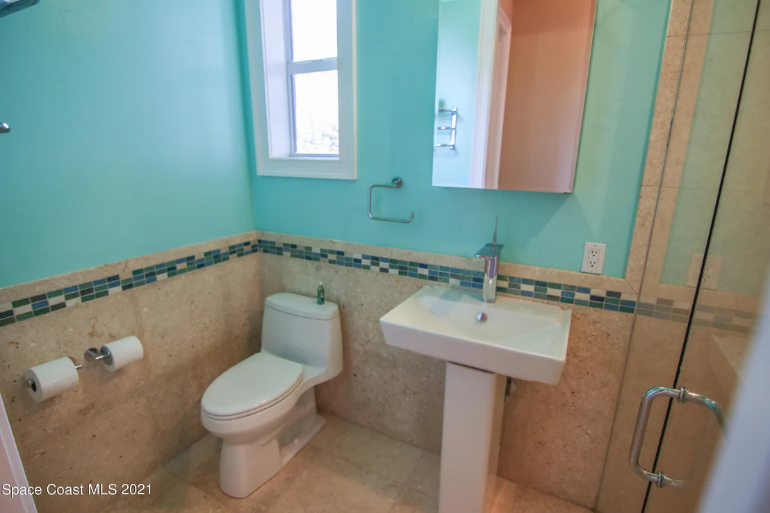 Photo of 228 Mclean Point