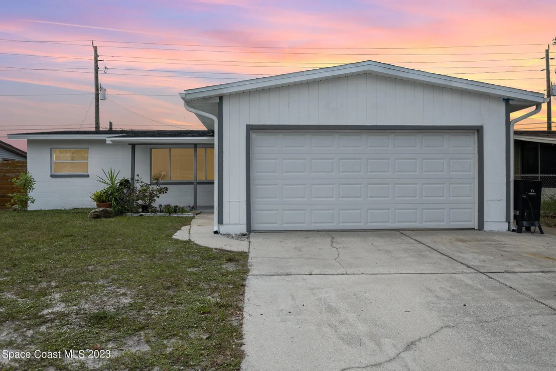 Photo of 2435 Sadler Lane