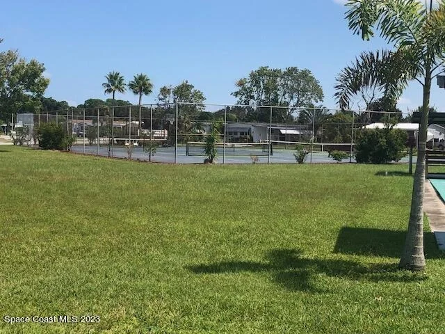 Photo of 2311 Coconut Palm Drive NE