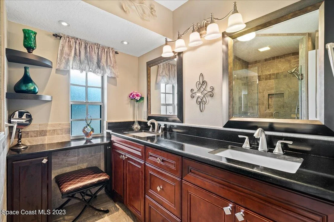 Photo of 1339 Heritage Acres Boulevard