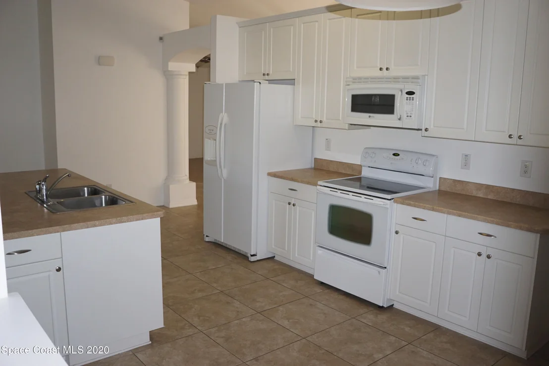 Photo of 1101 Morgan Circle NE