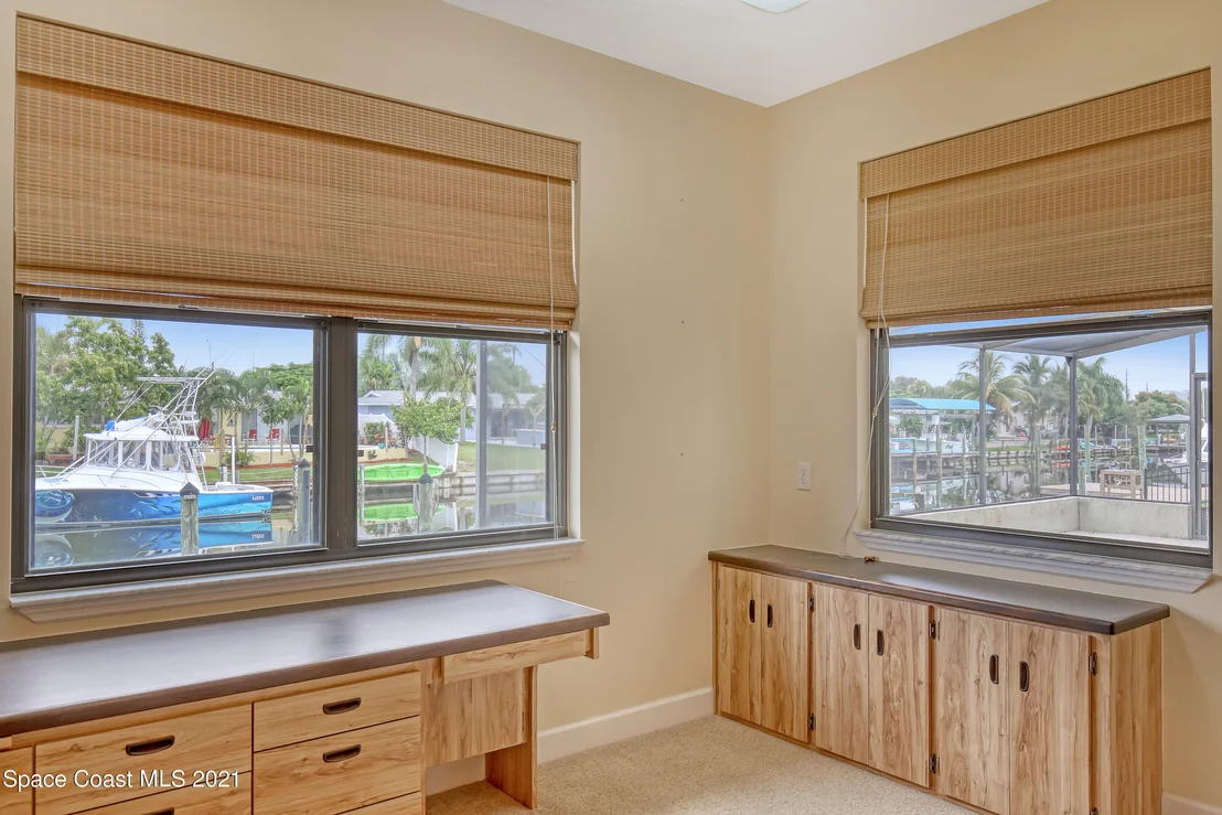 Photo of 457 Cardinal Drive