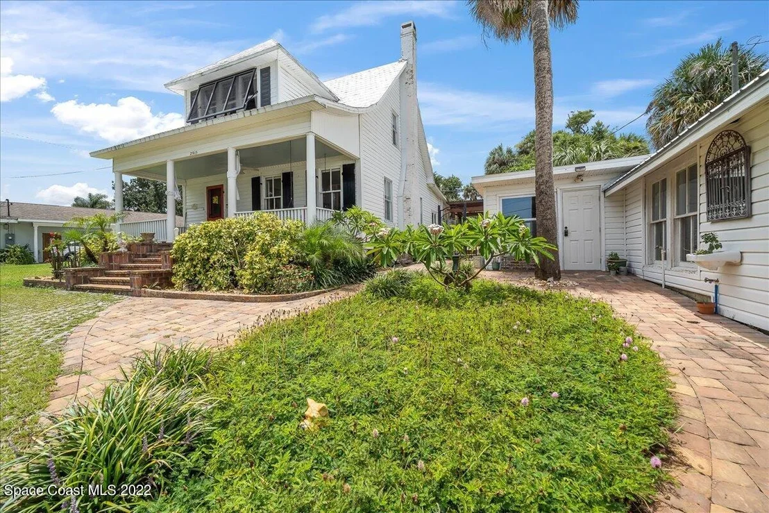 Photo of 2915 N Indian River Drive