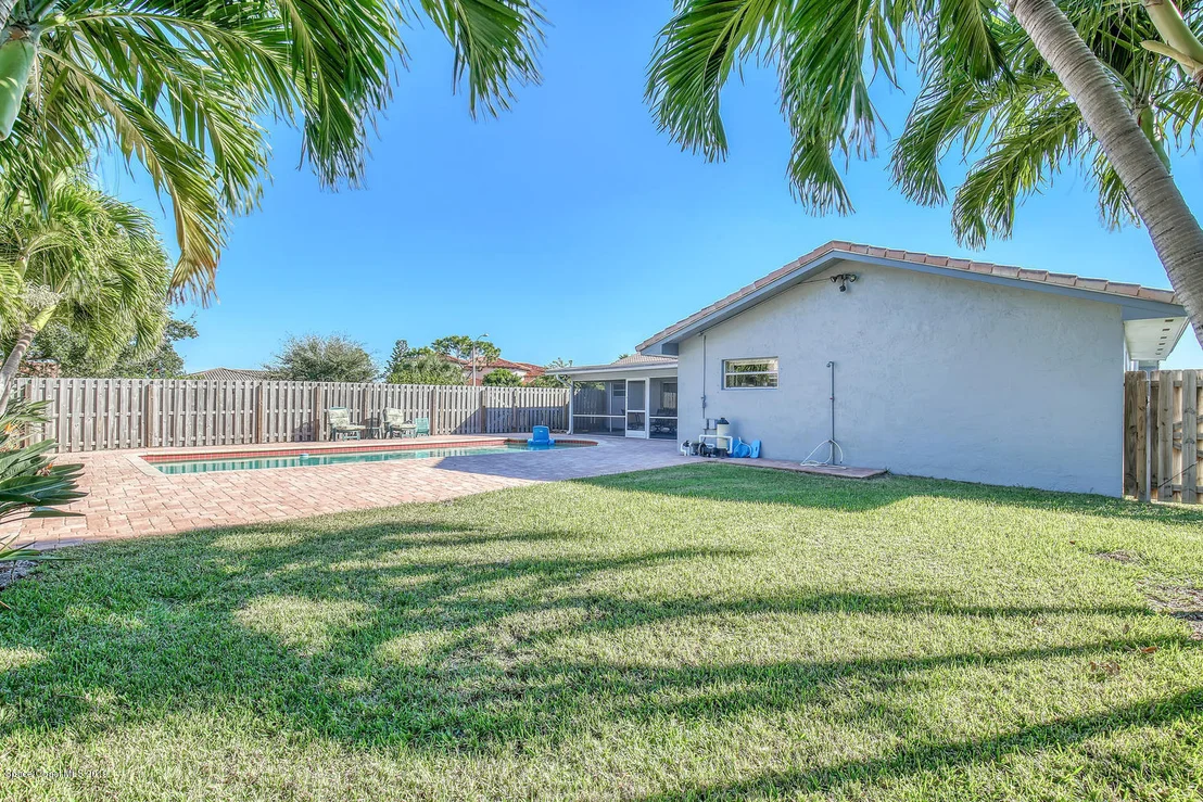 Photo of 480 Red Sail Way