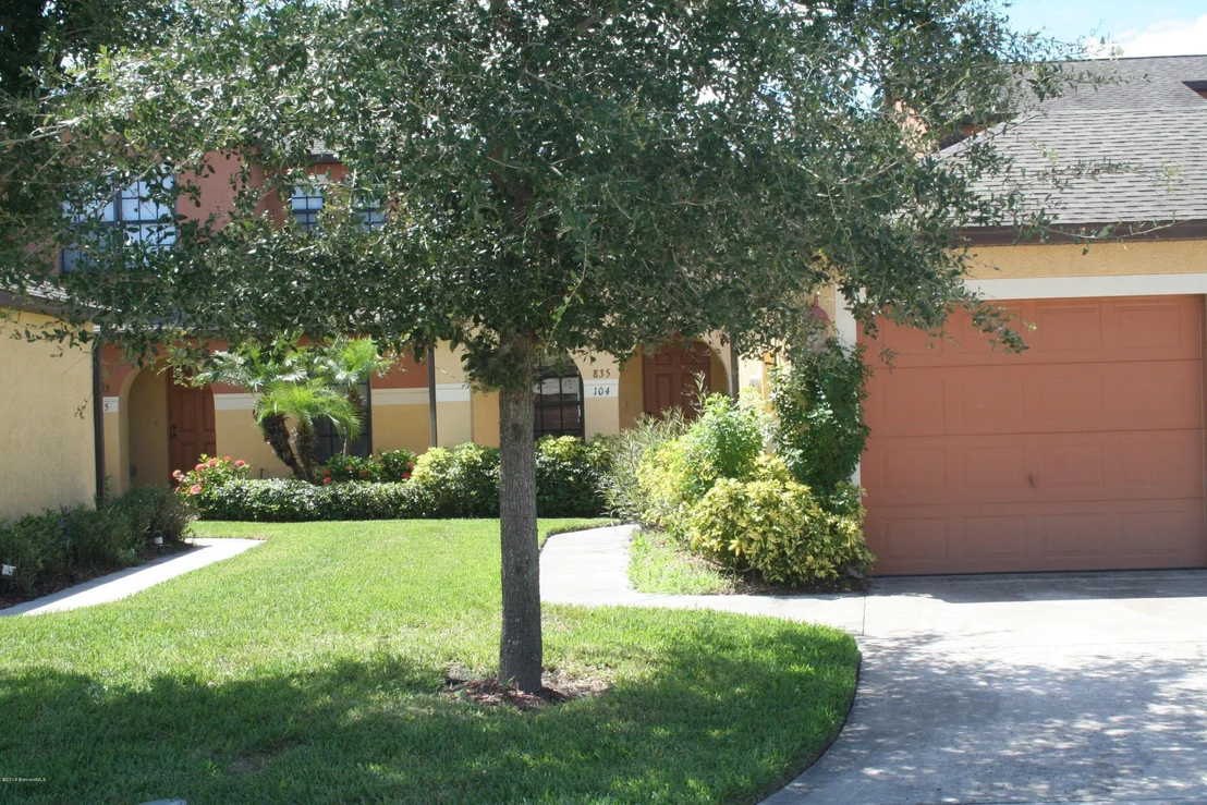 Photo of Unit 104 at 835 Luminary Circle