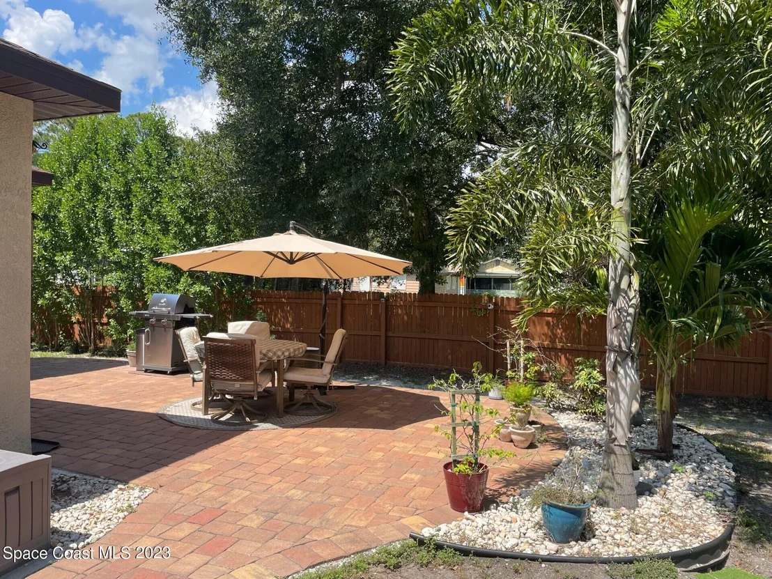 Photo of 346 Palm Avenue