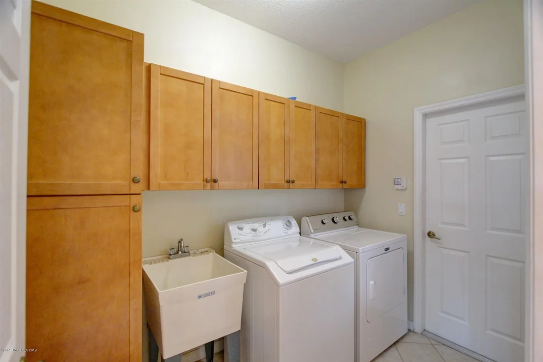Photo of 4490 Portage Trail