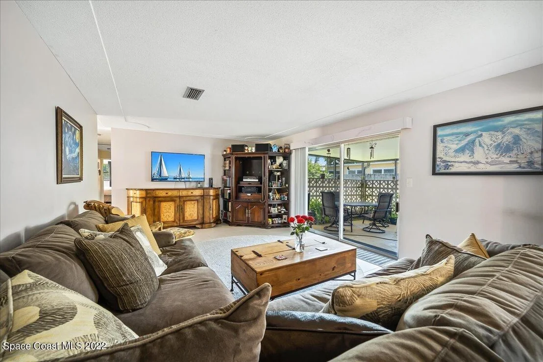 Photo of 329 Dorset Drive