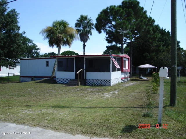 Photo of 355 Robyn Street