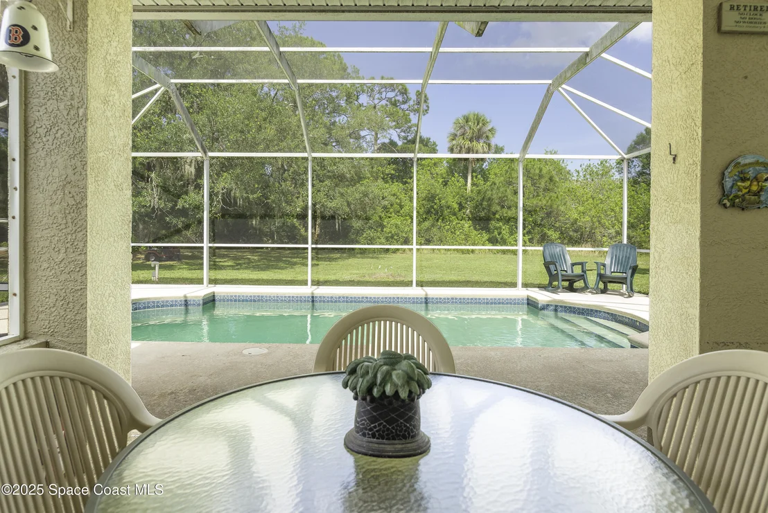 Photo of 386 Valencia Road