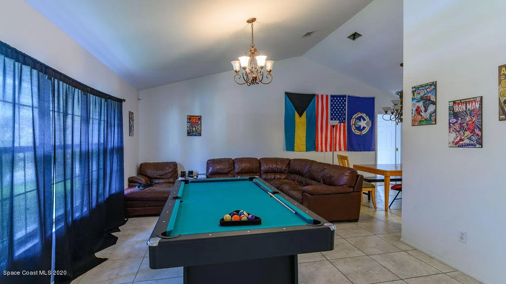Photo of 1327 Cherry Hills Road NE