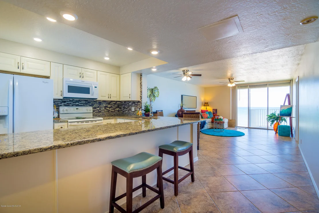 Photo of Unit 310 at 2225 Highway A1a
