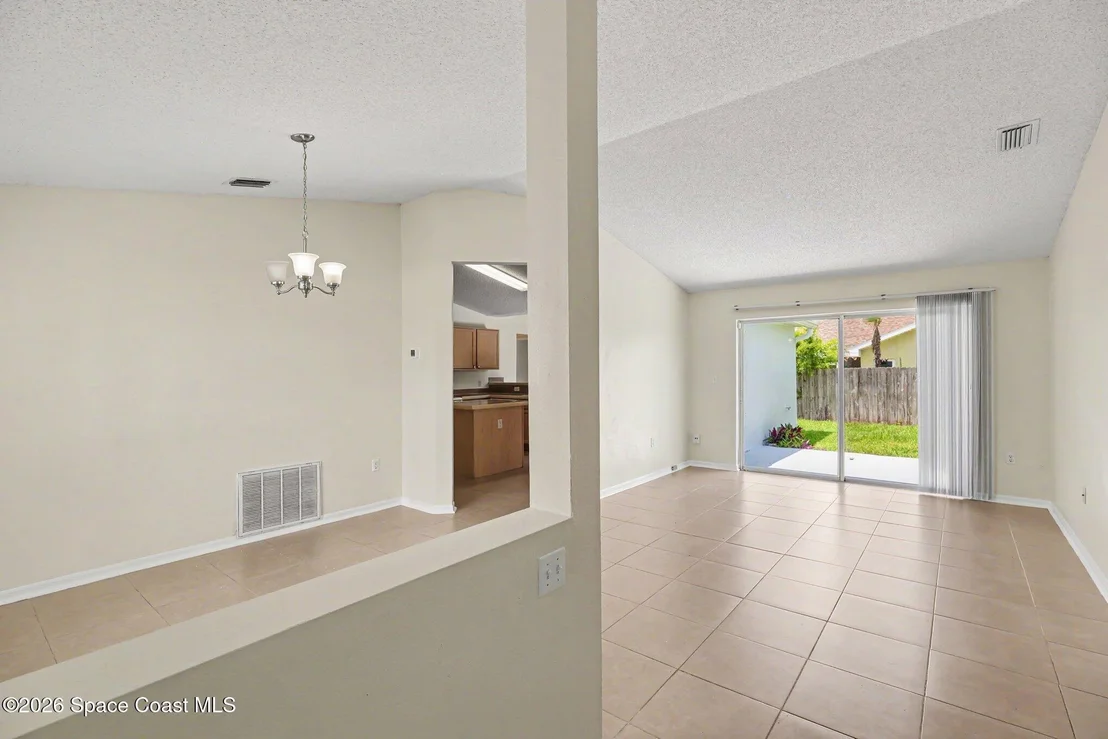 Photo of 660 Palm Drive