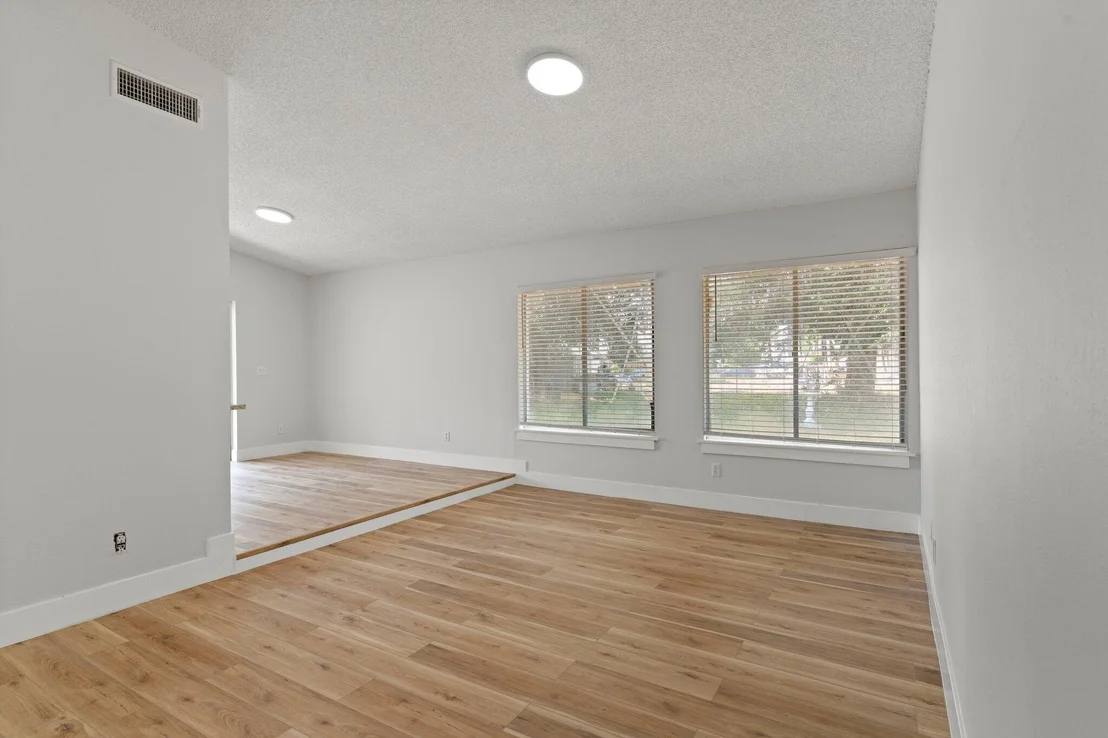 Photo of 705 Fore Lane