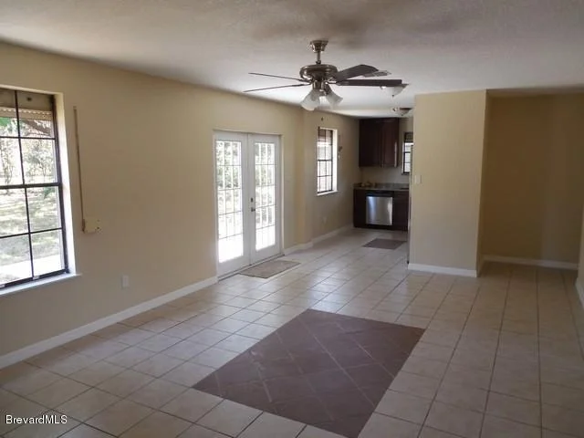 Photo of 3955 Oakland Street
