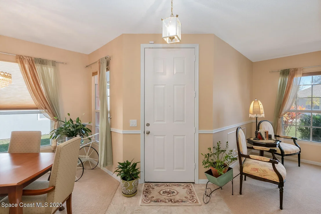 Photo of 957 Riviera Point Drive