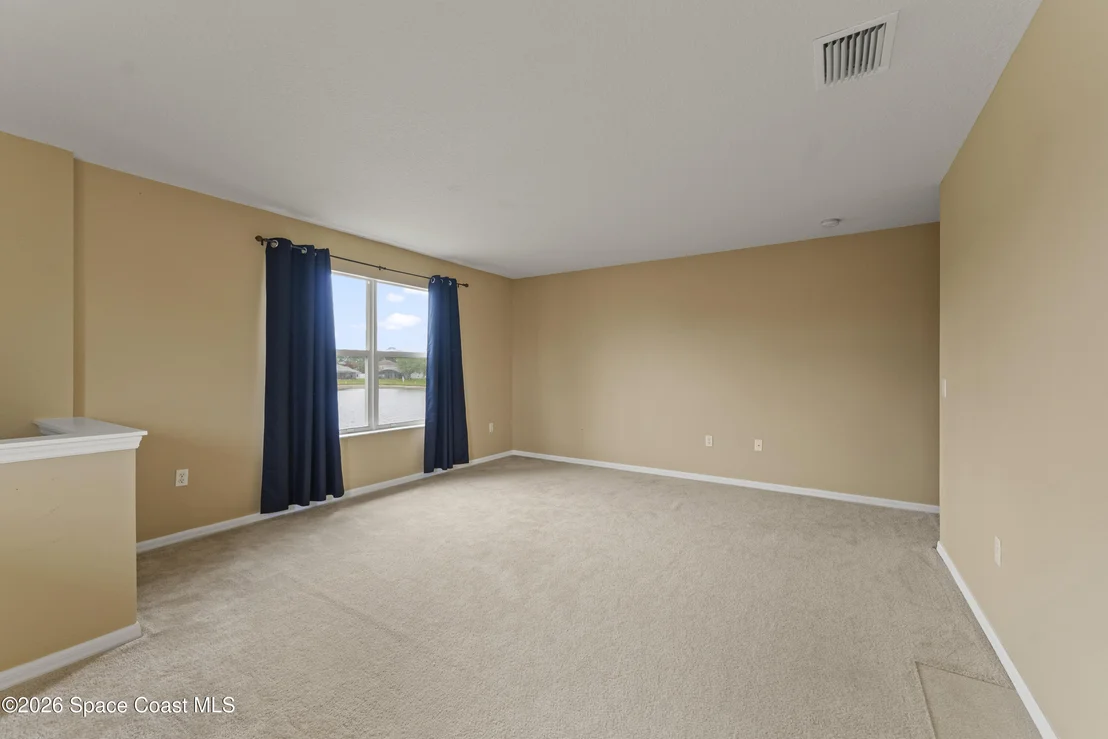 Photo of 385 Tunbridge Drive