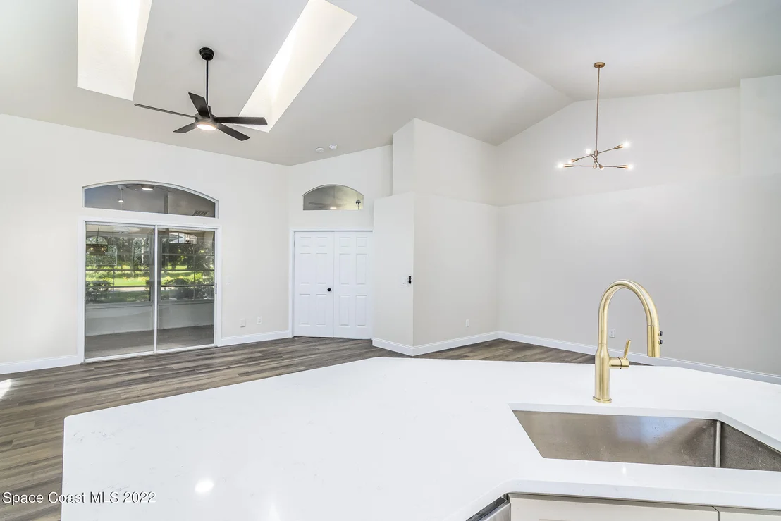 Photo of 480 Prestwick Court