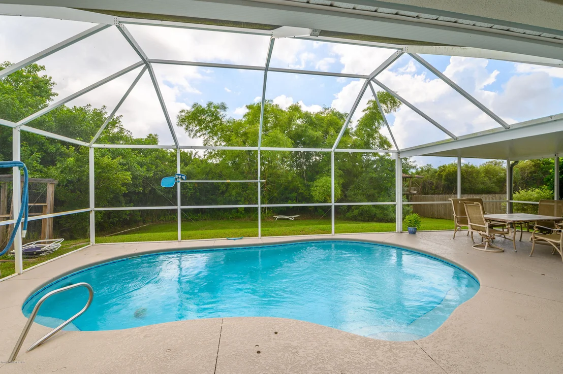 Photo of 4403 Long Lake Road