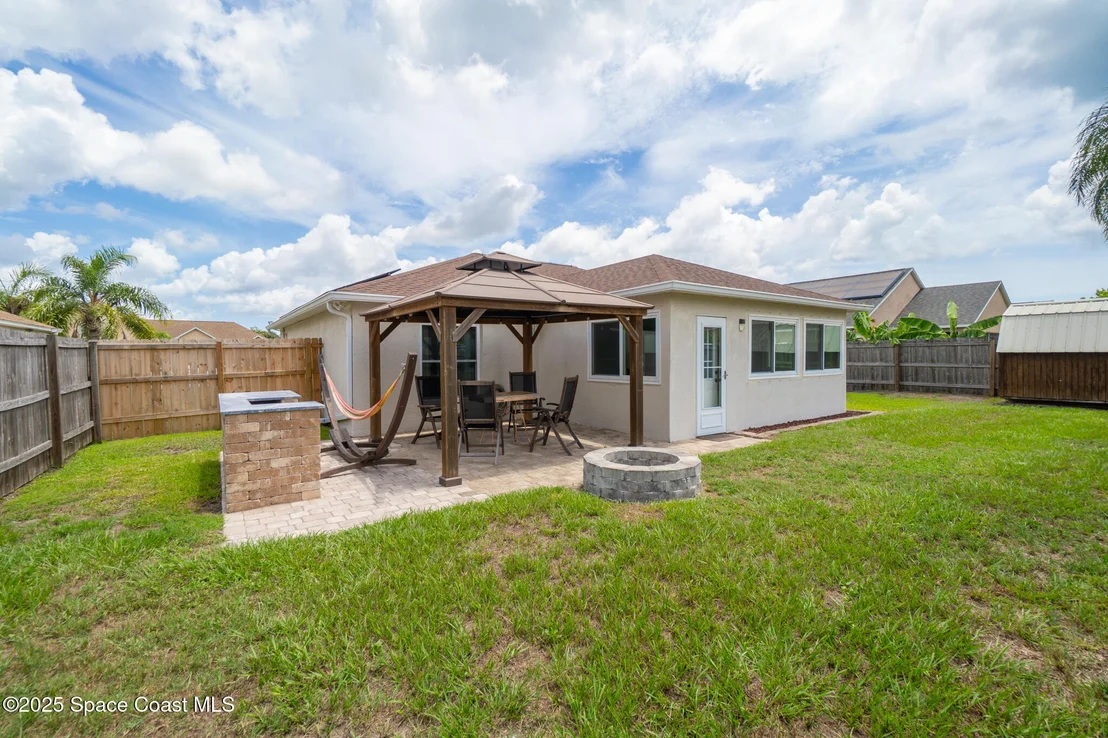 Photo of 967 Sabal Grove Drive